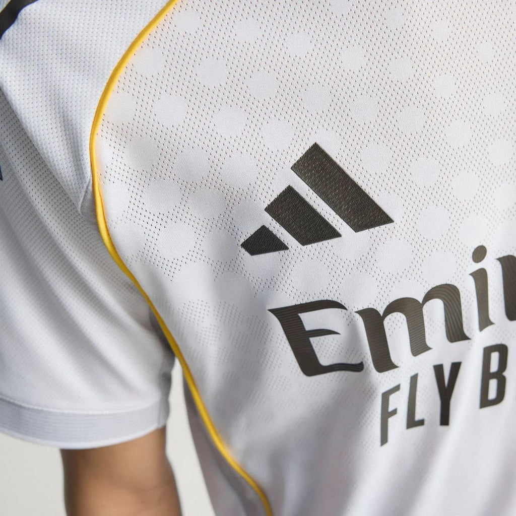 Camiseta Local Player version Real Madrid (ajuste slim), temporada 2025/2026