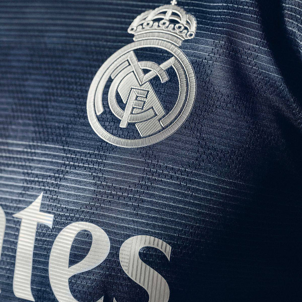 Camiseta Visitante Player version Real Madrid (ajuste slim), temporada 2025/2026